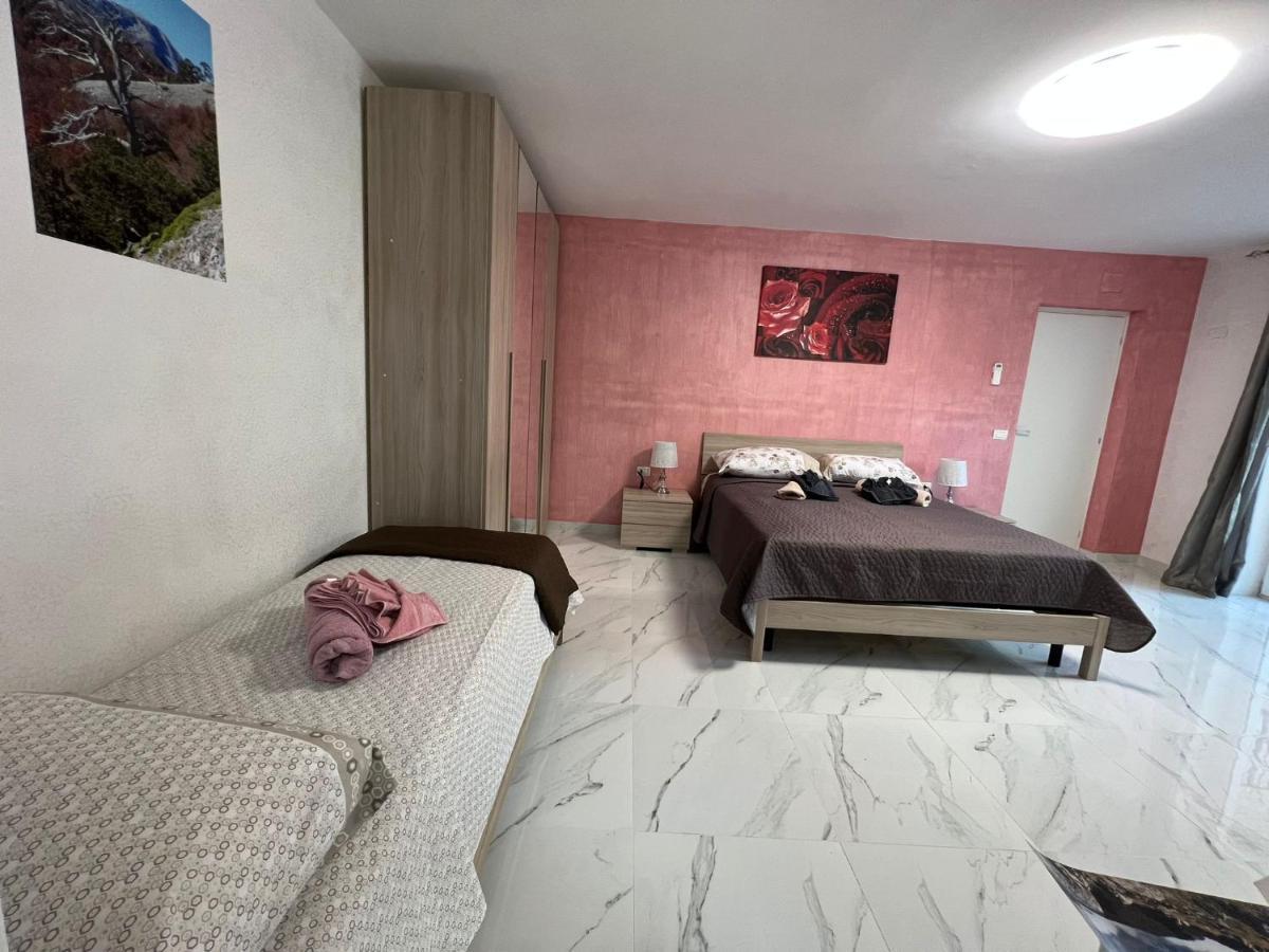 L'Oasi Del Raganello Bed & Breakfast ชิวิตา ภายนอก รูปภาพ
